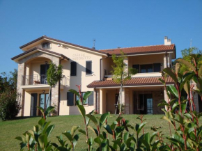 Hotels in Torriana